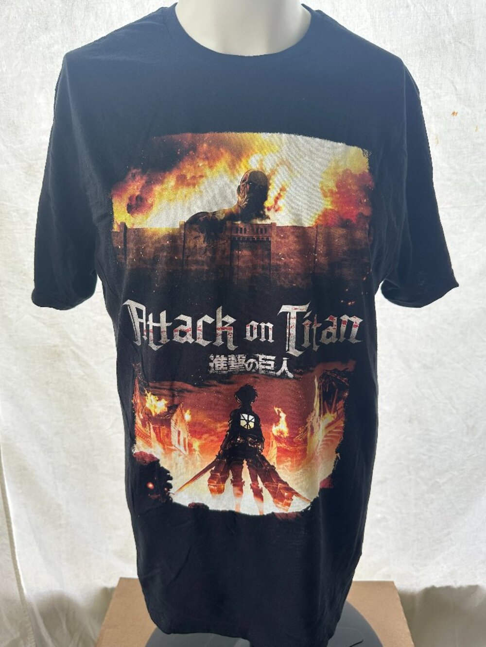 Attack on Titan Men's Black T Shirt Size Large Gildan Cotton Ripple Junction